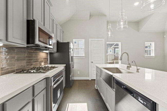 Building Photo - 1916 Huntly Chase Dr