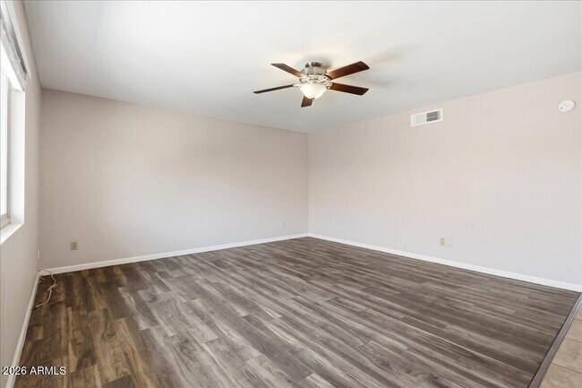 Building Photo - 1241 N Granite Reef Rd