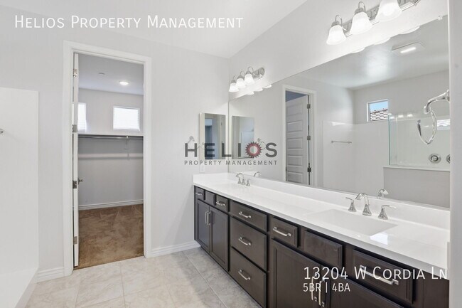 Building Photo - 13204 W Cordia Ln