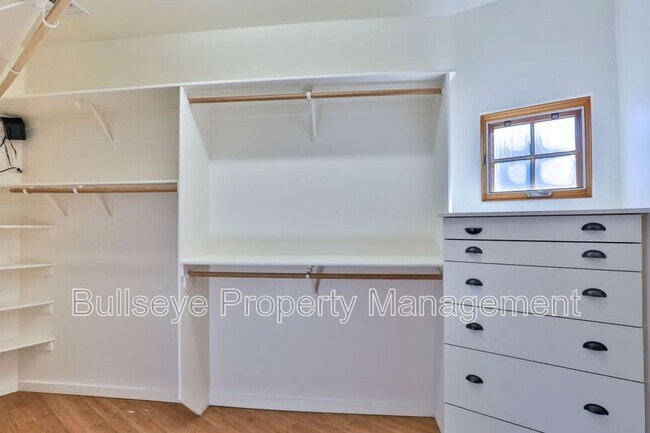 Building Photo - 3132 N 27th St