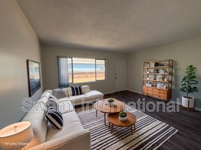 Building Photo - 21612 Berendo Ave