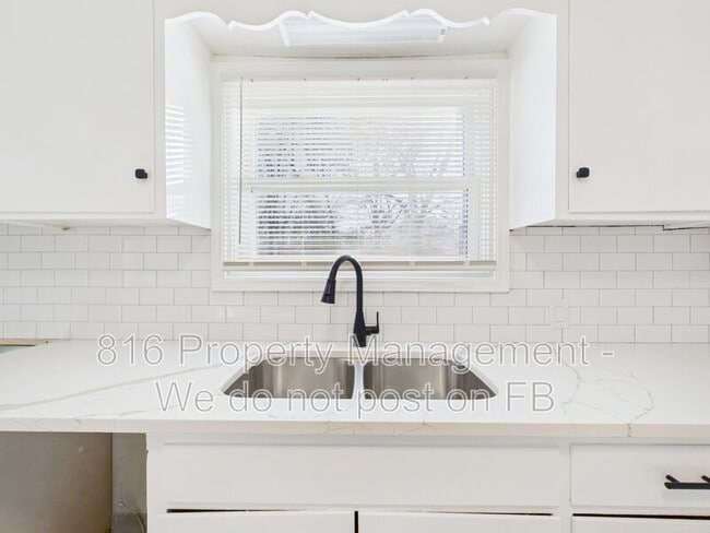 Building Photo - 8203 E 53rd St