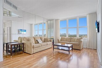 Building Photo - 4747 Collins Ave