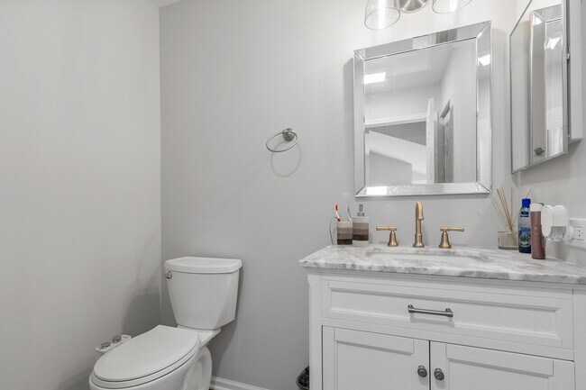 Building Photo - 13355 W Heiden Cir
