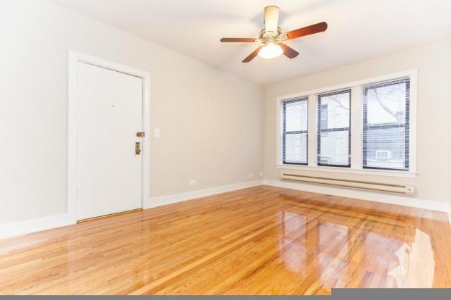 Building Photo - 2 bedroom in Chicago IL 60657