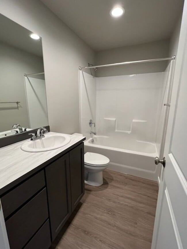 Building Photo - 3 bed/2 bath rambler style home! Attached garage, fenced back yard & A/C!