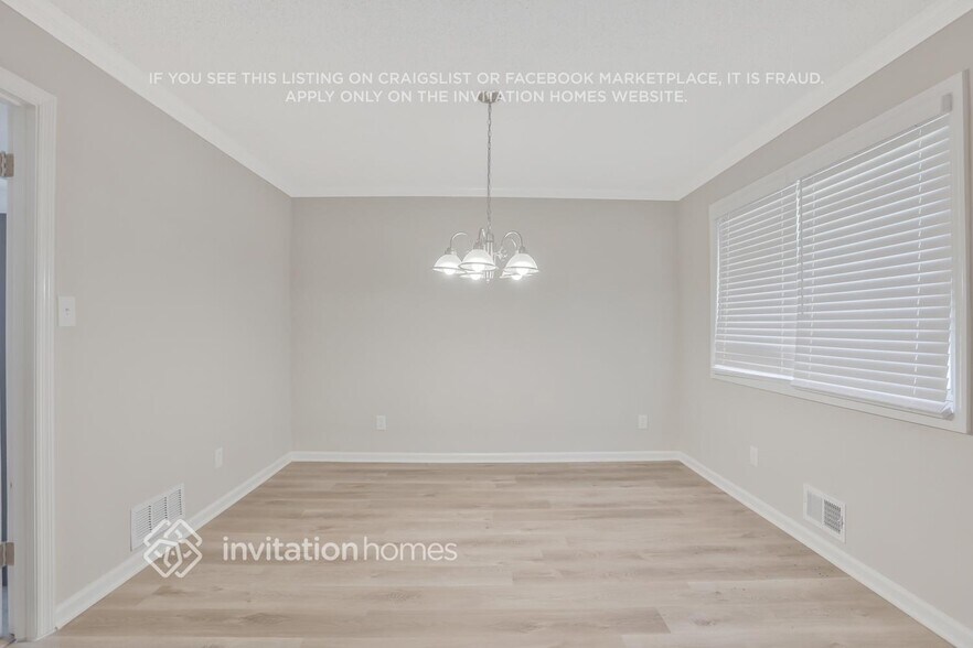 Building Photo - 3269 Moravia Dr