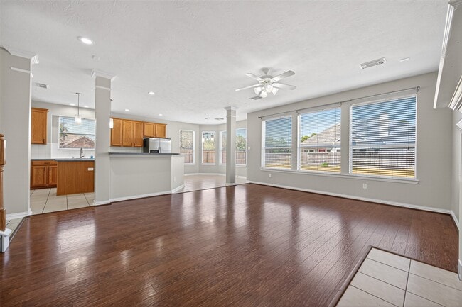 Building Photo - 12414 Montebello Manor Ln