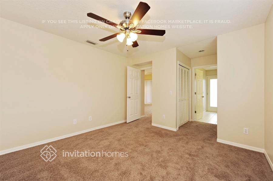 Building Photo - 2301 Sunview Ave