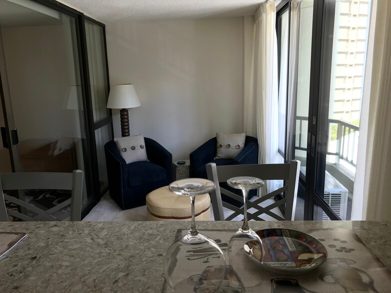 Building Photo - 55 S Judd St