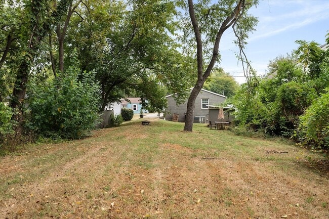 Building Photo - 1723 23rd Ave N