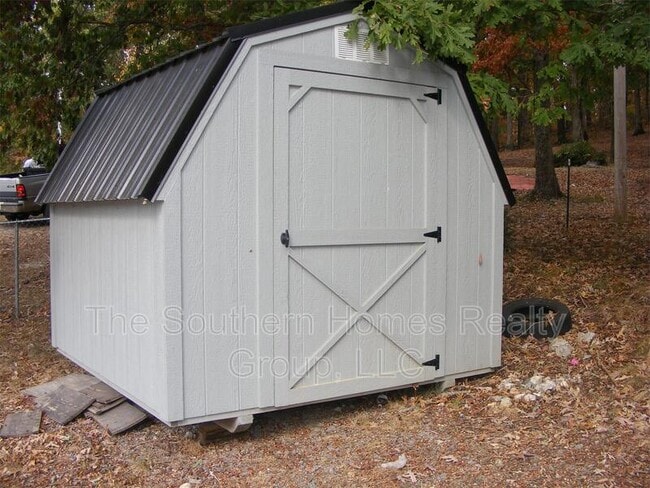 Building Photo - 233 Co Rd 725