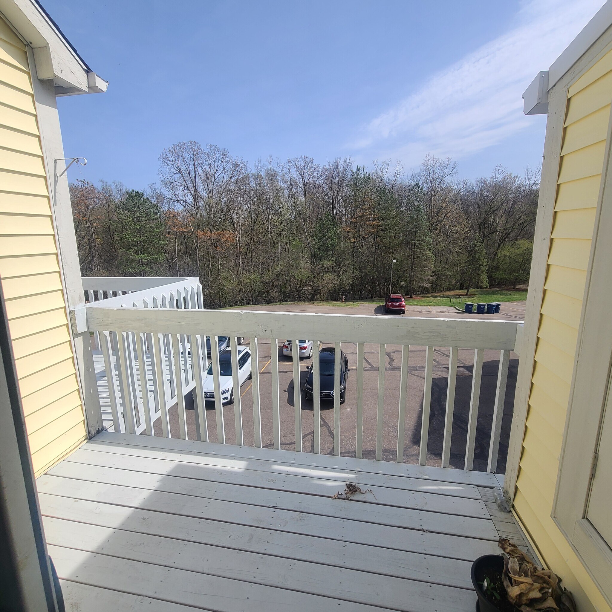 Building Photo - 2205 S Huron Pky