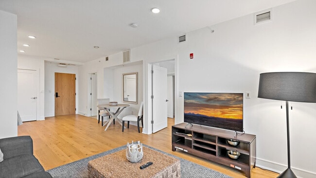 Building Photo - 1852 7th St NW