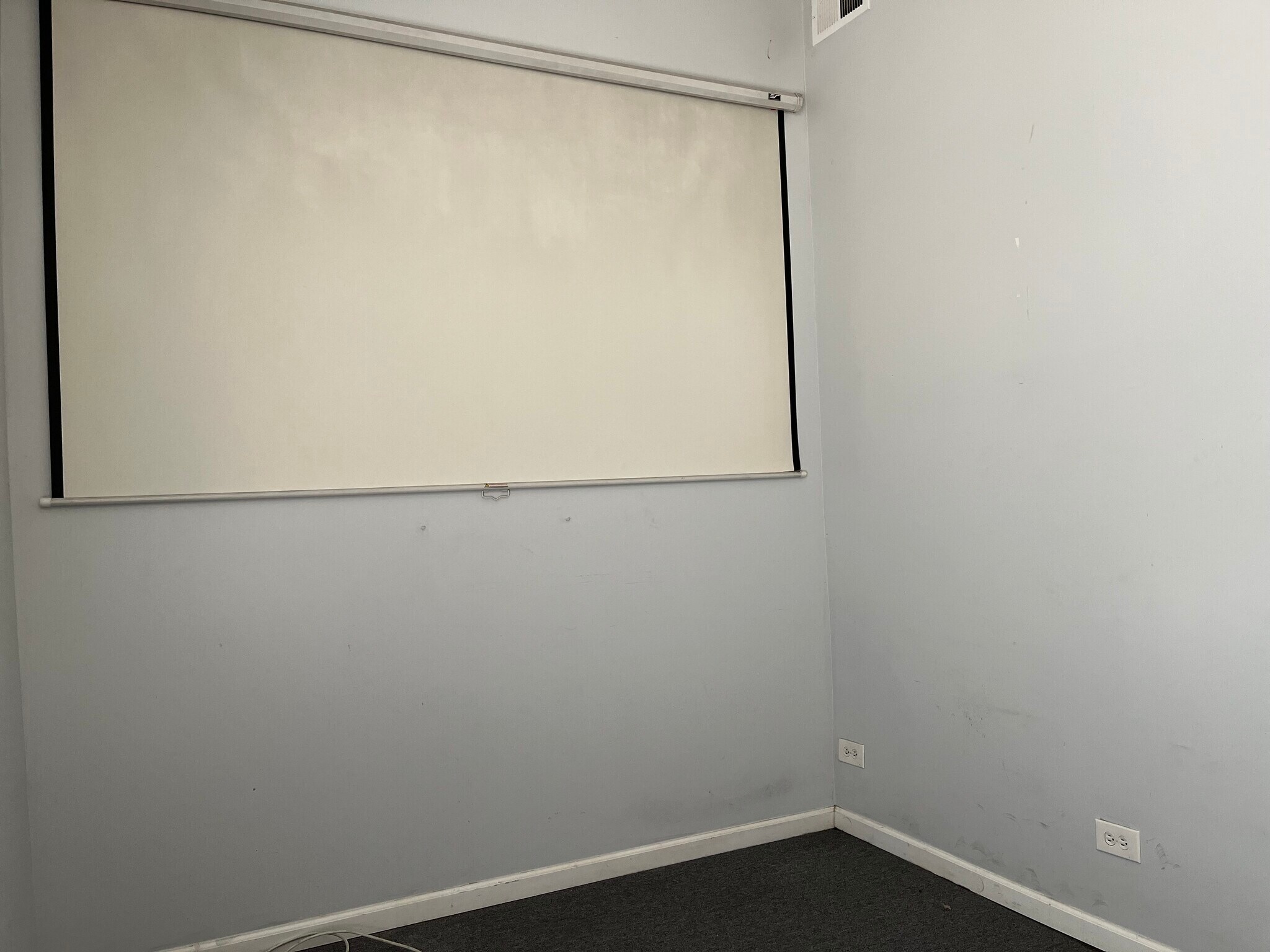 Building Photo - 2115 S Central Park Ave