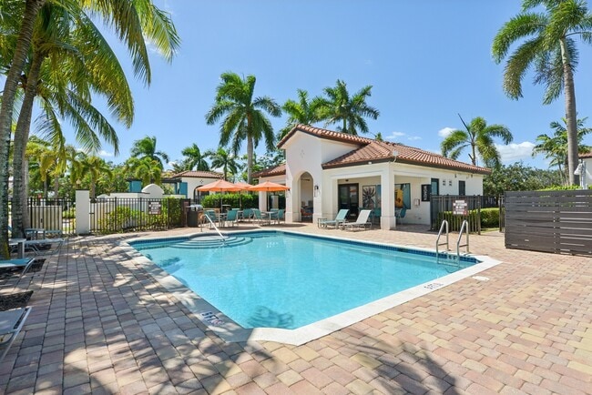Building Photo - Grand Riviera Miramar