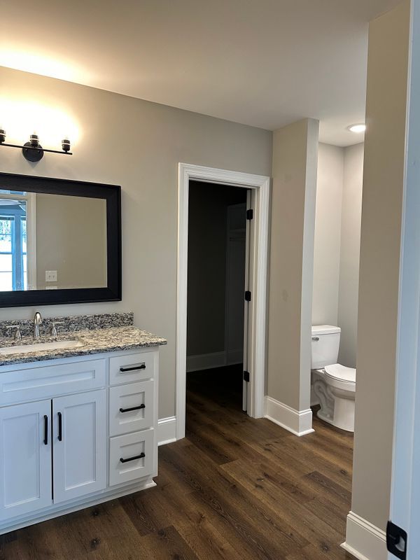 Building Photo - 5507 Bucks Garage Rd