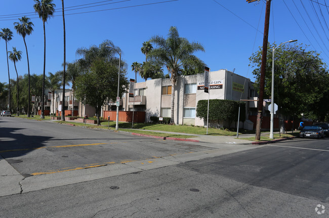 Primary Photo - Kittridge Glen Apartments