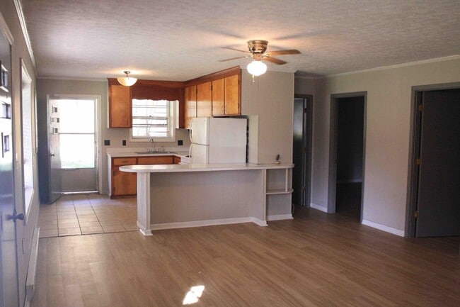 Building Photo - gree1910