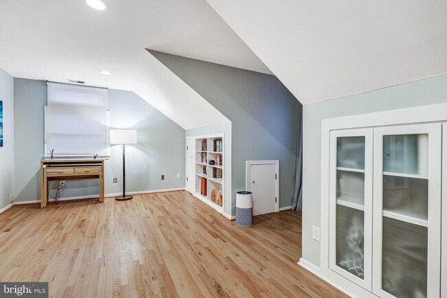 Building Photo - 1504 Wake Forest Dr