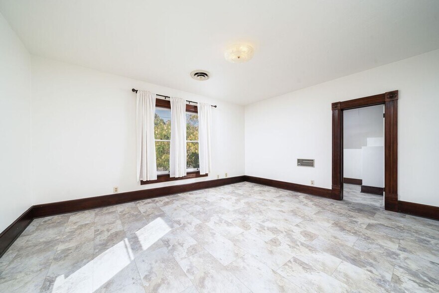 Building Photo - 27171 Pacific St