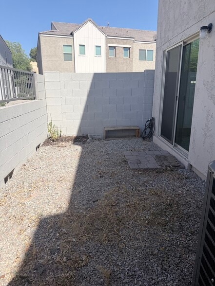 Building Photo - 2236 W Laurie Ln