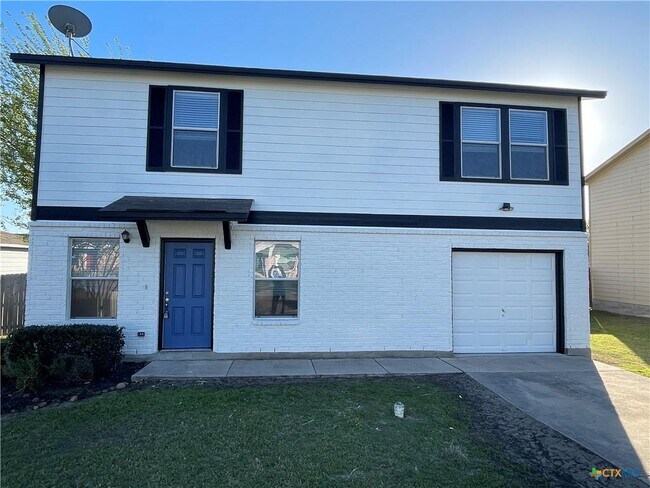 Primary Photo - 651 Northern Lights Dr