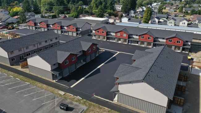 Primary Photo - 729 Township St