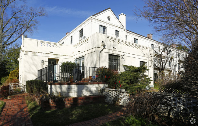 Building Photo - Grosvenor Gardens Apartments