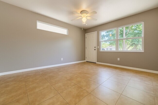 Building Photo - 5440/5444 Eleventh Ave