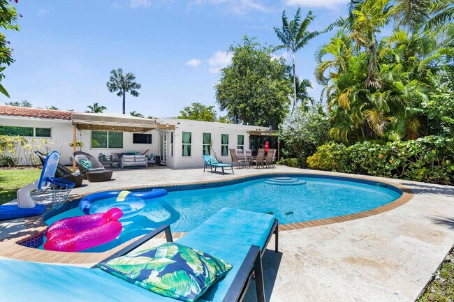 Building Photo - 11121 Griffing Blvd