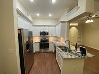 Building Photo - 1901 Post Oak Park Dr