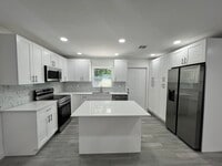 Building Photo - 2801 Ave Q