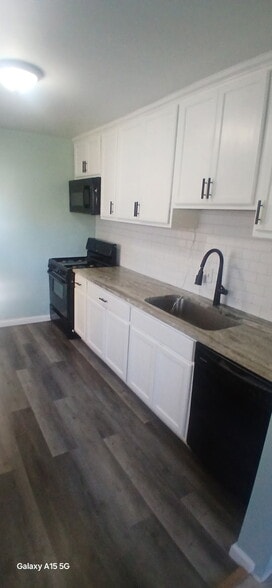 Building Photo - 14450 Borgman St