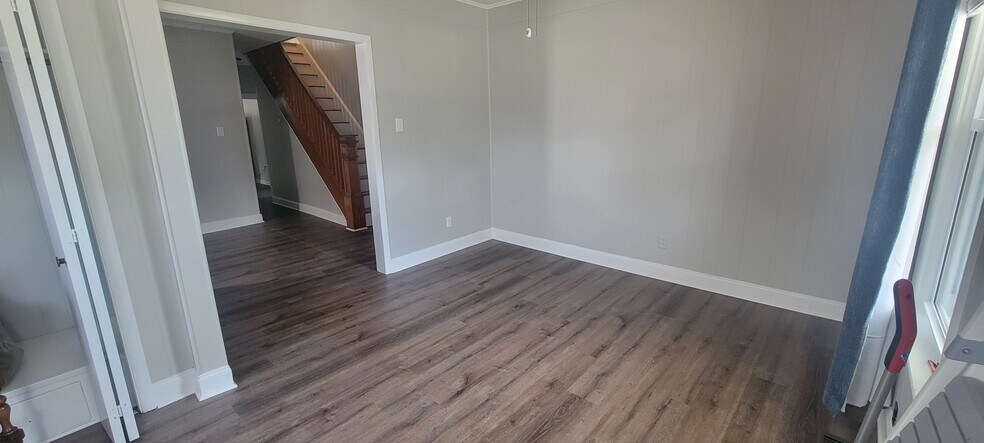 Building Photo - 11013B Coffman Ave