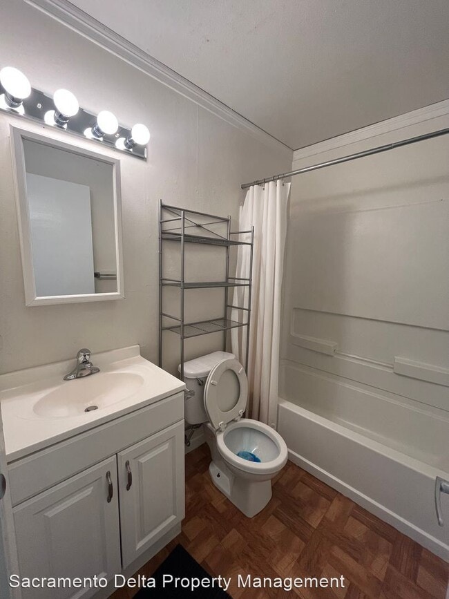 Building Photo - 3 br, 2 bath House - 2612 Coho Court