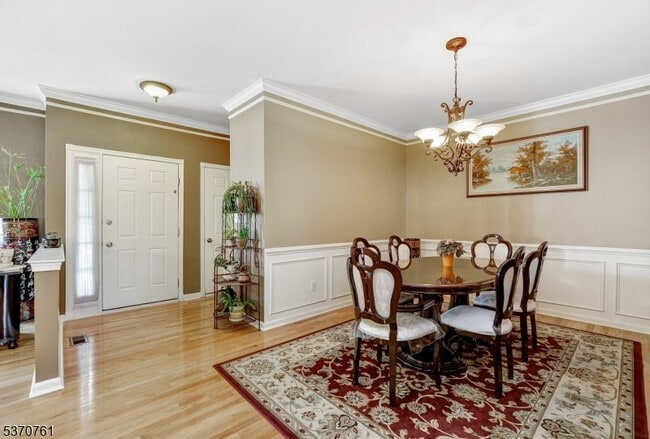 Building Photo - 250 Patriot Hill Dr