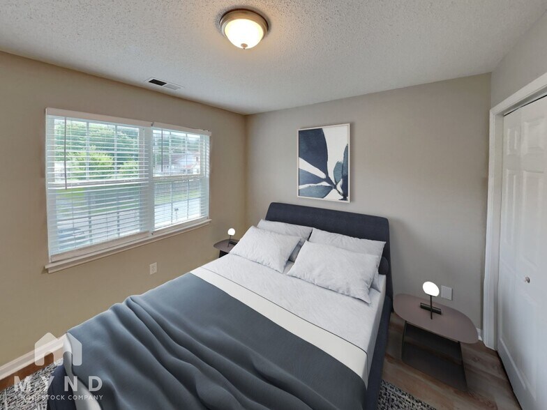 Building Photo - 219 Chattaroy Dr