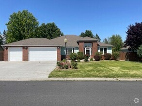 Building Photo - Super Attractive Home in Pelican Point!!