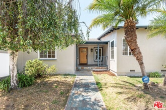 Building Photo - 2537 Cotner Ave