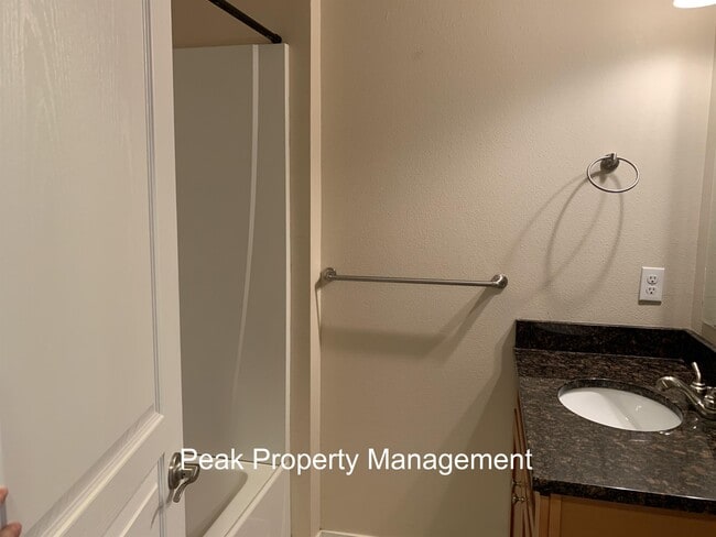 Building Photo - 8786 W Pine Valley Ln