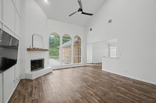 Building Photo - 805 Saratoga Dr