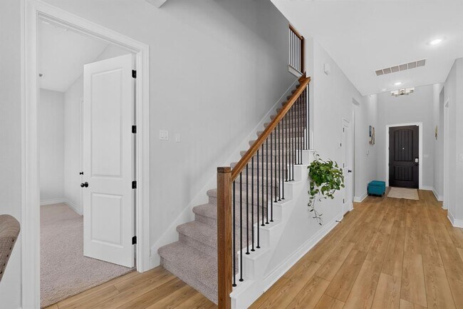 Building Photo - 108 Red Camella Dr