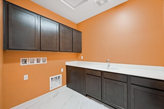 Building Photo - Upgragded 4-Bedroom Home with Casita in Gated Community