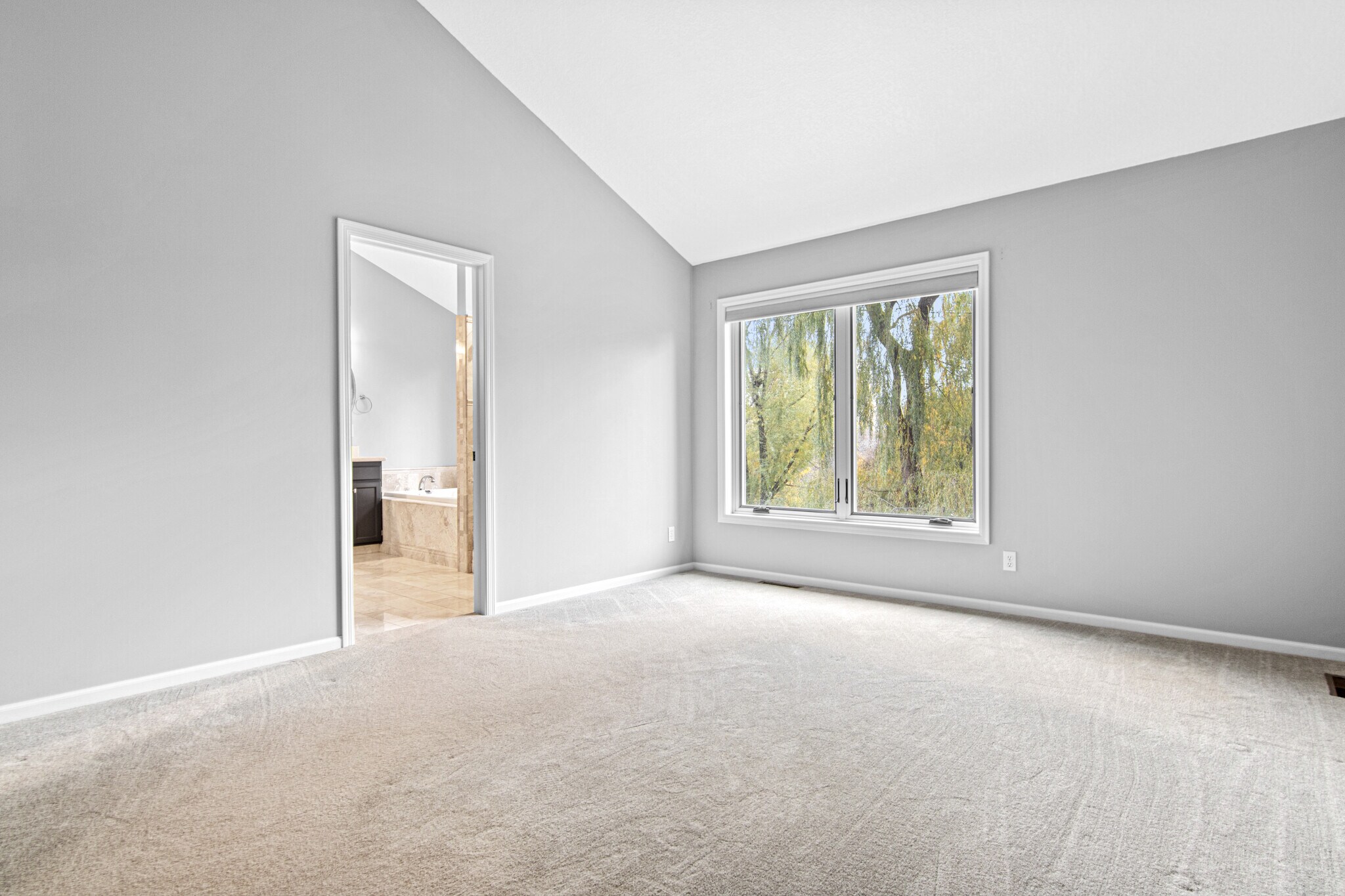 Building Photo - 9039 Brentwood Trl