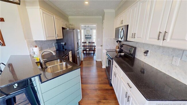 Building Photo - 338 Lionshead Rd