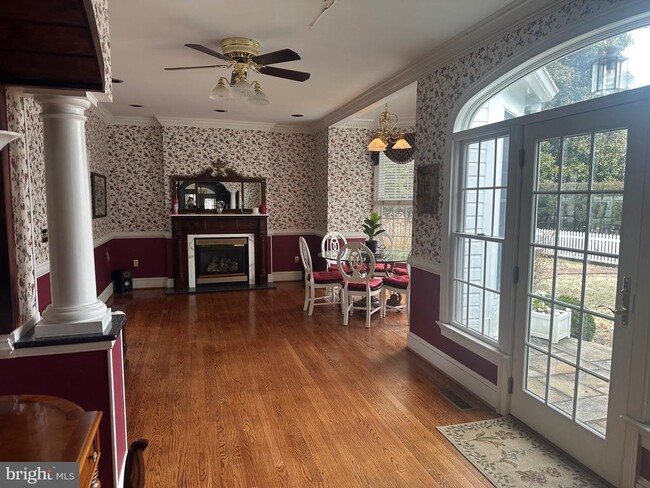 Building Photo - 16451 Elmwood Farm Rd