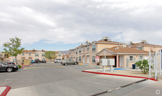 Geronimo Trail Townhomes - Geronimo Trail Townhomes, LTD
