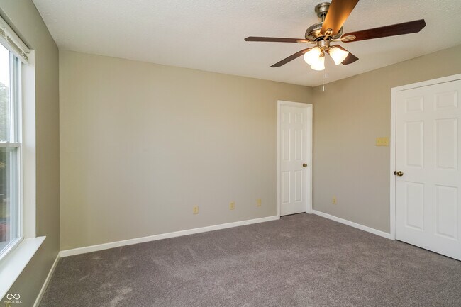 Building Photo - 31 Snowflake Cir