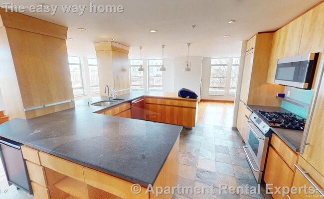 Primary Photo - 93 Winthrop St